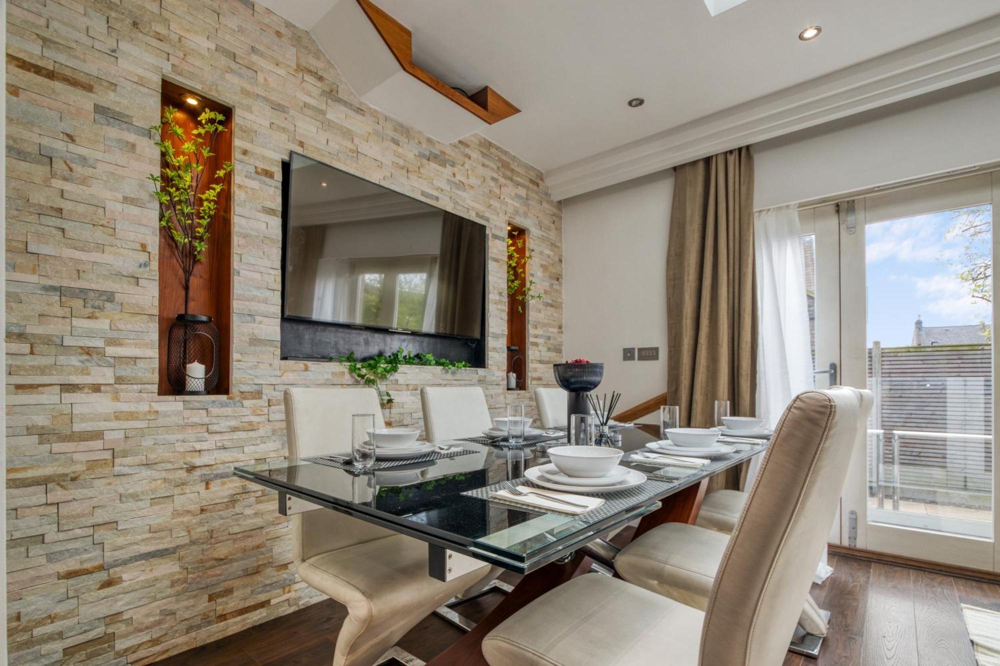 Apartament 4 Bedroom House In Chiswick- Elegance & Serenity